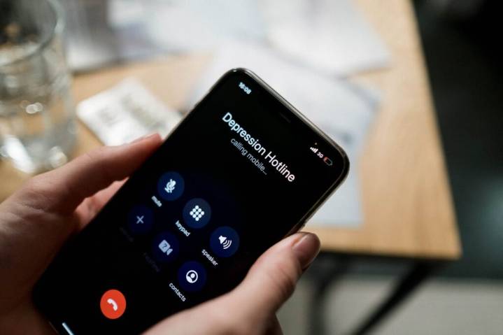 Native & Strong Lifeline expands access with text and chat