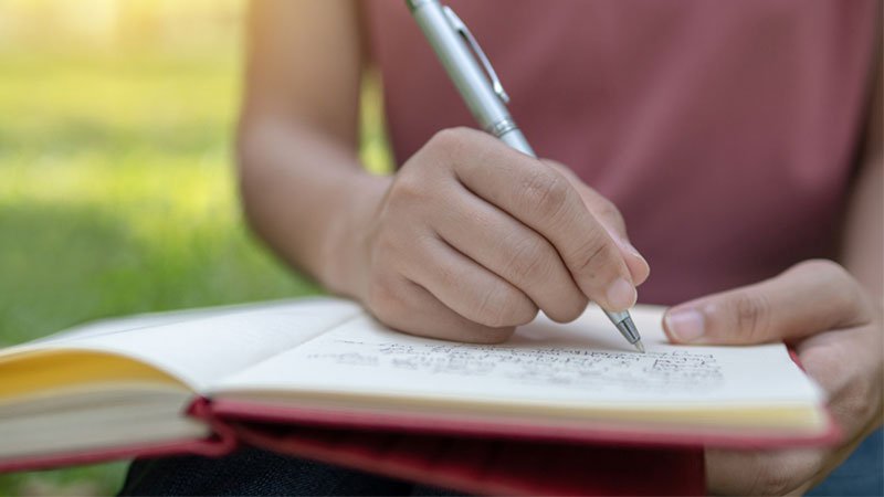 Memphis teen inspires change through poetry