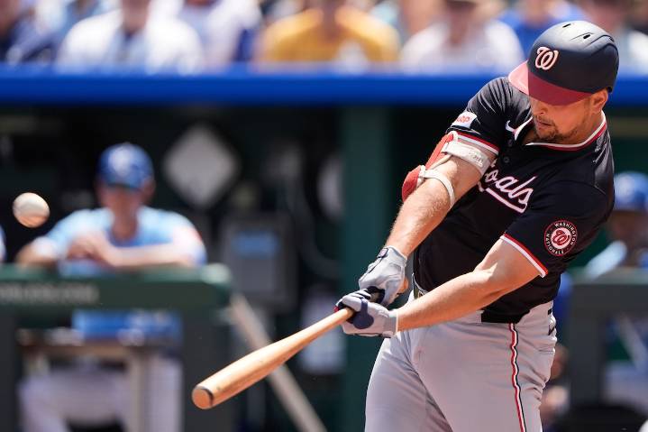 Red Sox expected to be in mix for ex-Gold Glove first baseman released by Nationals
