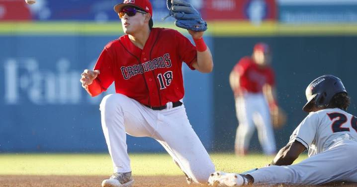 Crawdads split Thursday doubleheader after midweek rainouts