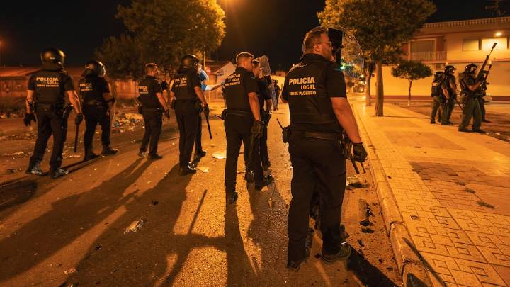 La Fiscalía pide a la Guardia Civil que investigue si Vox está detrás de los mensajes de odio de 'streamers' en Torre Pacheco