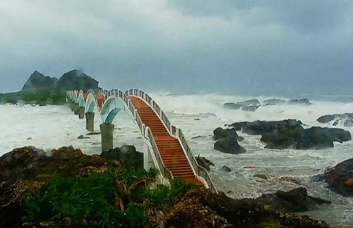 Tifón Podul deja 33 heridos en Taiwán