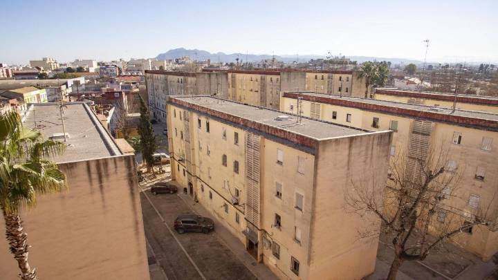 Algemesí reducirá la altura de las fincas en el Raval para frenar los narcopisos y la okupación