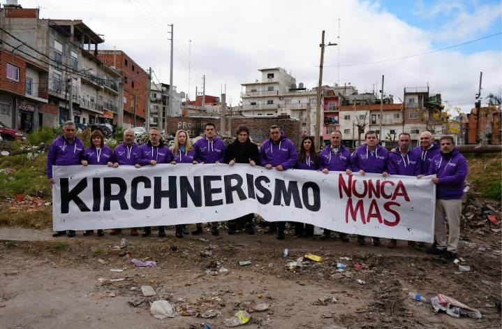 Milei usa el ‘Nunca Más’ para equiparar el kirchnerismo con el terrorismo de Estado