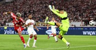 Luis Díaz marcó su primer gol en el Bayern Múnich, ganó Supercopa y homenajeó a Diogo Jota