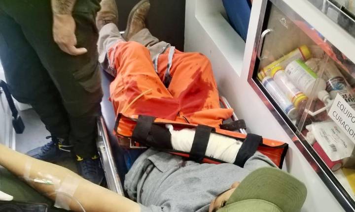 Atiende a trabajador lesionado en maniobras de compactador en la capital