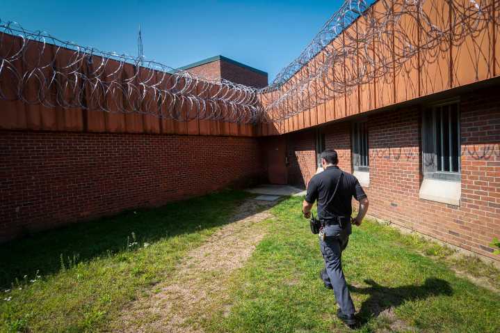 Out-of-state union vies to represent Vermont corrections workers