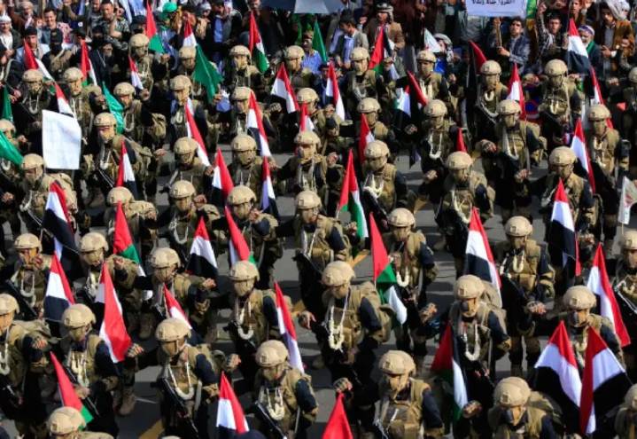 Israel mata al jefe del gobierno hutí en Saná; Yemen promete venganza