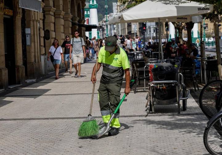 Empresas e instituciones de Gipuzkoa adaptan el horario de los trabajadores por la ola de calor