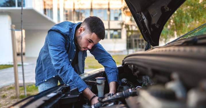DVSA 'mileage' warning as it tells drivers to act within 28 days of MOT