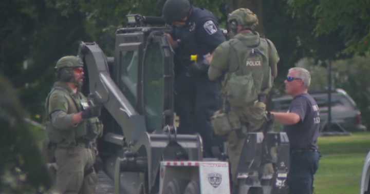 West St. Paul standoff ends after officer shoots, kills man who allegedly fired at police