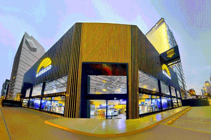 La Curacao reinaugura su Centro de Experiencia en San Isidro