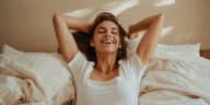El simple hábito que podría mejorar la calidad del sueño de los adultos jóvenes, según la ciencia