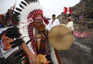 Chamanes peruanos llaman con rituales a la paz y hermandad entre Colombia y Perú