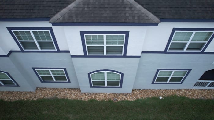 Housing advocates warn ‘grace period’ in lease can be trap for renters. Florida law says you have to pay by due date