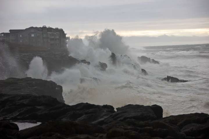 In the wake of tsunami warning, Oregon lawmaker calls for better state disaster preparedness