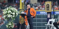 Astros retire Billy Wagner's jersey number