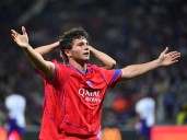 Dos chilenas en siete minutos y un bombazo desde afuera: el triplete soñado de Joao Neves en la goleada del PSG