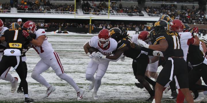 SEC approves 9-game conference schedule beginning in 2026, joining Big Ten and Big 12