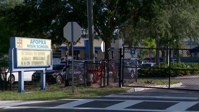 5 taken into ICE custody after traffic stop in Apopka, FHP says