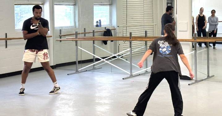 SCHOOL PATROL: CCA alum returns to inspire young dancers