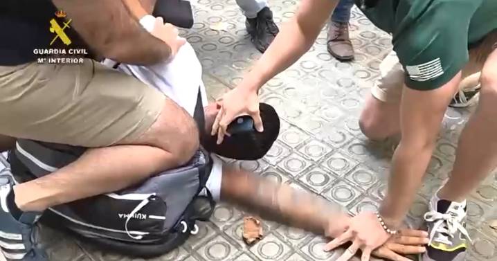 La detención de un líder mafioso italiano en Barcelona por la Guardia Civil, en vídeo