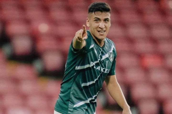 Marcelino Núñez anotó un gol en triunfo del Norwich sobre el Watford en la Copa de la Liga inglesa