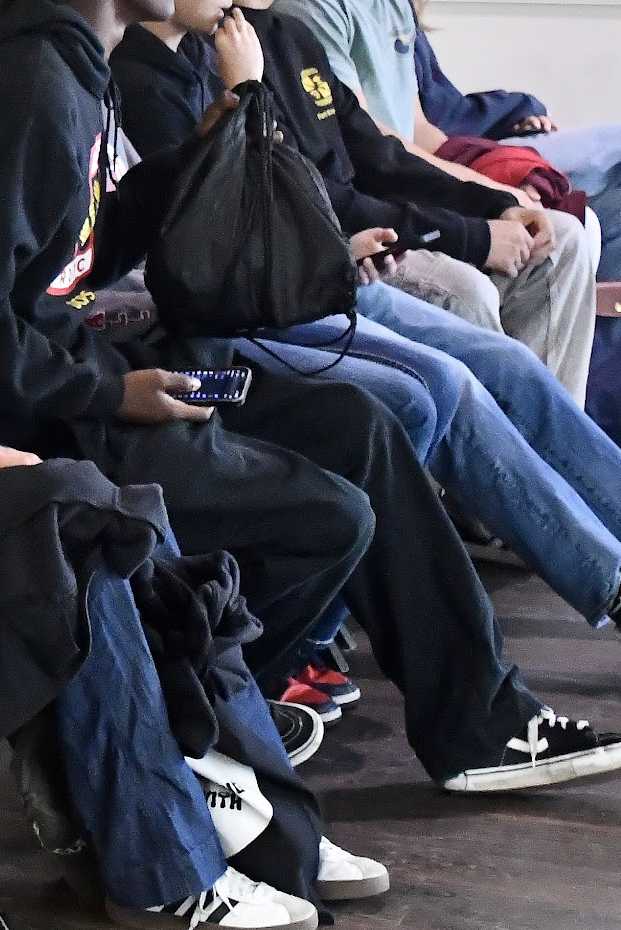 DCPS implements phone ban amid student protests