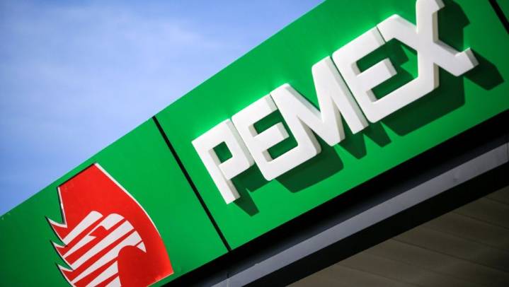 Empresarios son acusados de sobornar a funcionarios de Pemex