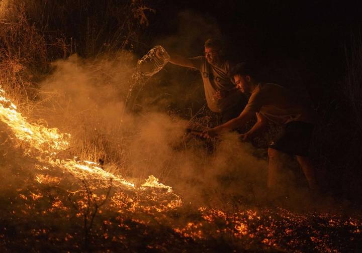 El incendio de Extremadura se desboca: «Tiene vida propia»