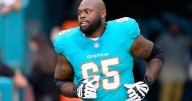 Cowboys put guard Rob Jones on injured reserve, sign RB Malik Davis to add depth