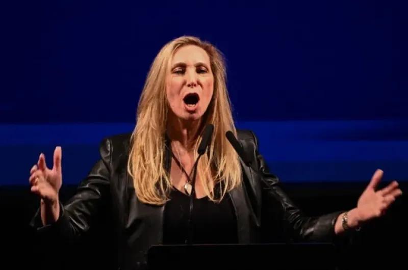 Terrible: salen a la luz audios atribuidos a Karina Milei en una reunión privada