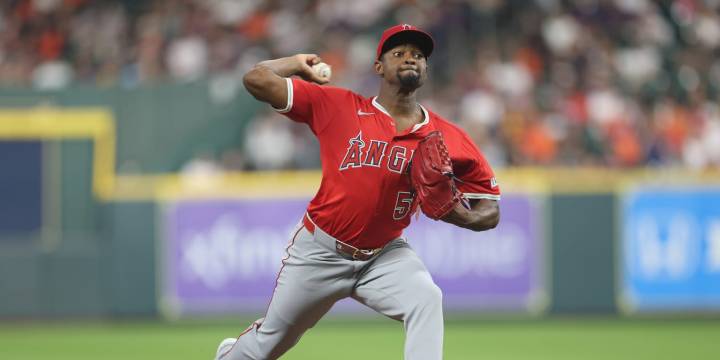 José Soriano throws 7 scoreless, 1-hit innings vs. Astros