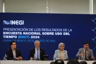 Las mujeres dedican más horas de la semana al trabajo que los hombres: INEGI