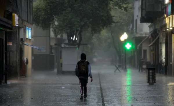 Alerta por tormentas en Santa Fe y Rosario: cómo sigue el clima este martes