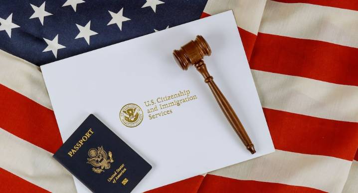 Para tener en cuenta: así puedes descargar los formularios USCIS 2025 correctos
