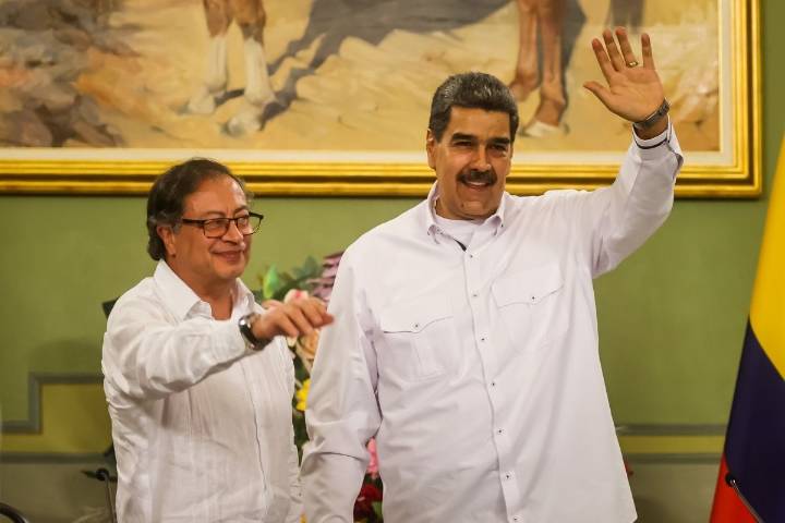 Maduro elogia a Petro, critica al uribismo y plantea pacto militar entre Colombia y Venezuela