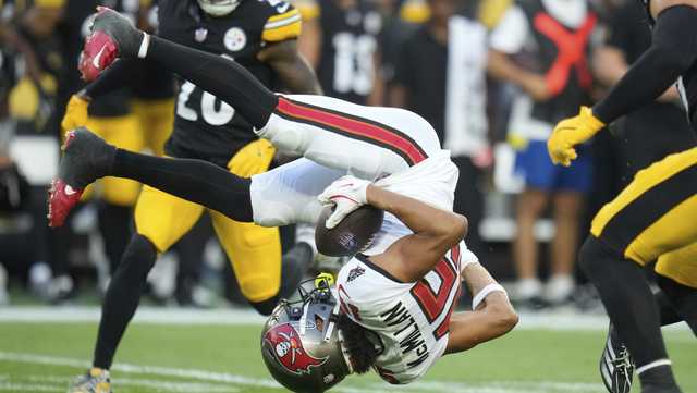 Tampa Bay Buccaneers slip by the Steelers 17