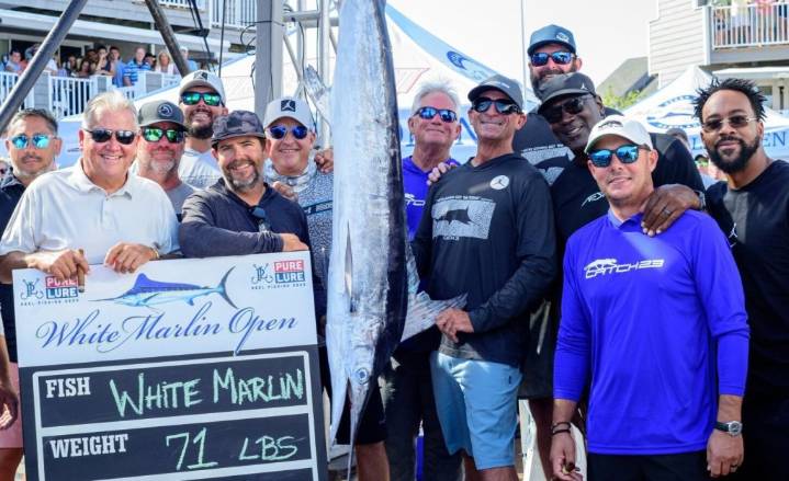 Michael Jordan's yacht scores big with 71-pound catch at White Marlin Open