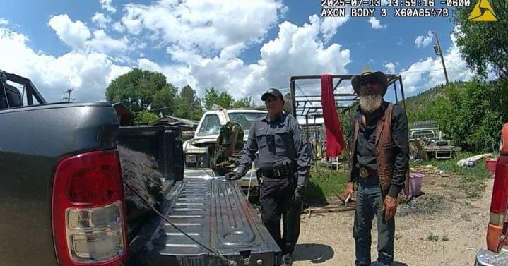 Lapel video shows call after man from Hermit's Peak kills bear that broke into his camper