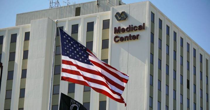 Congress looks to ease veterans' use of health care outside the VA