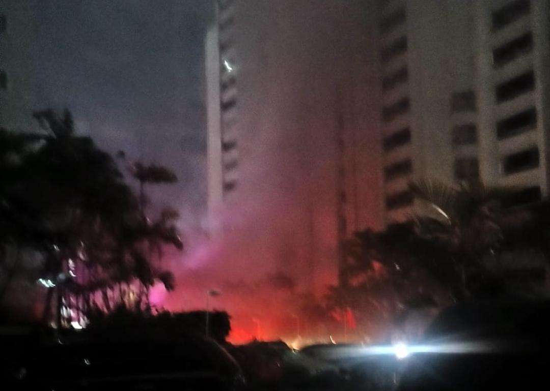 Explosión de tanquillas eléctricas causó alarma a vecinos de Bello Monte