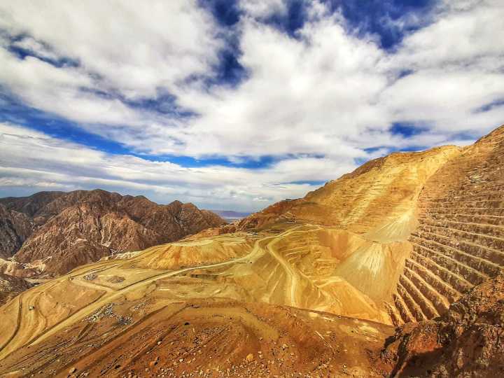 Cómo es la mina de oro donde grabó Miranda, que ahora busca un RIGI por US$ 665 millones