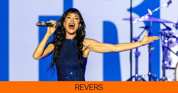 Katy Perry se electrocuta en 'The Lifetimes tour', pero antes ya ha estado en el espacio