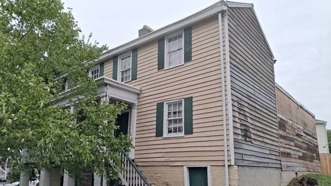 1840s-era Union Hill house offered for sale, relocation ahead of pending demolition