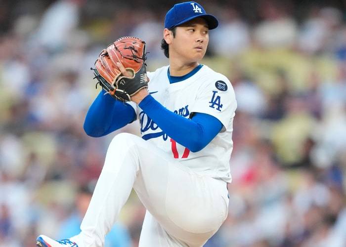 Shohei Ohtani, vital tanto lanzando como en el bate para la victoria de Dodgers 5×1 sobre Rojos