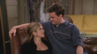 Jennifer Aniston revela que estuvo "de luto" por Matthew Perry antes de su muerte