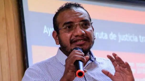Vidulfo Rosales renuncia al caso Ayotzinapa