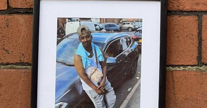 Man, 36, found dead in alleyway in Manchester manslaughter investigation named