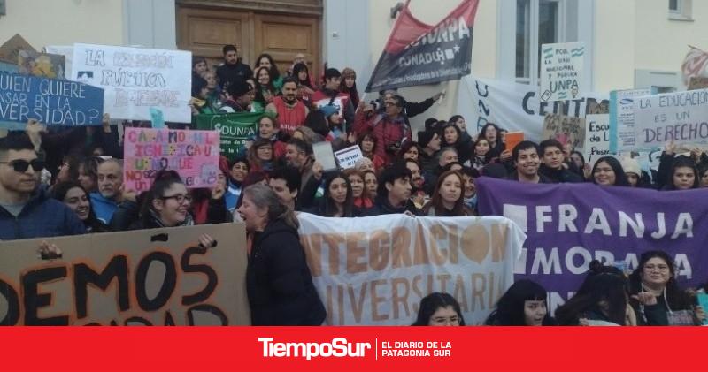 Congelamiento salarial Docentes universitarios inician hoy un paro nacional de una semana